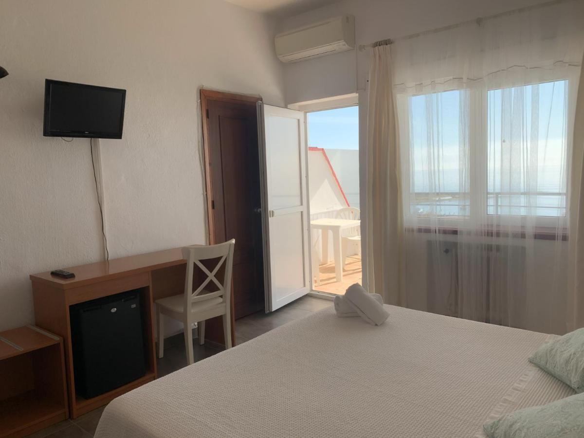 טורגואדיארו Hotel Patricia מראה חיצוני תמונה